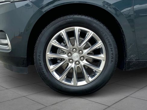 Used 2020 Buick Enclave Essence w/ Sound and Sites Package FWD image 11