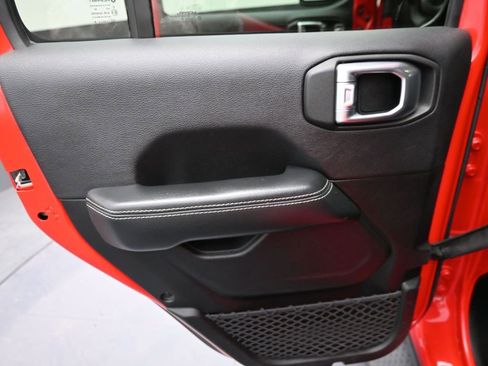 Used 2021 Jeep Wrangler Unlimited Sahara image 29