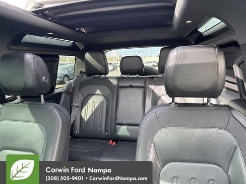 Used 2021 Land Rover Defender 90 X-Dynamic S image 12