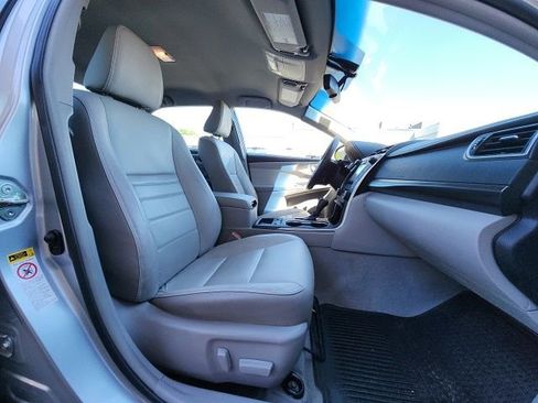Used 2015 Toyota Camry XLE FWD image 21