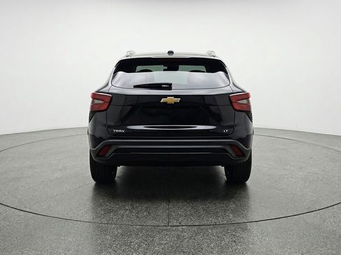 Used 2025 Chevrolet Trax LT FWD image 7