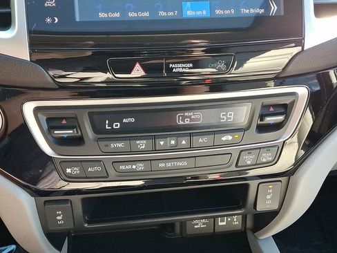 Used 2017 Honda Ridgeline RTL-E image 16