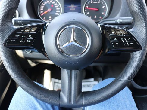 Used 2025 Mercedes-Benz Sprinter 2500 image 25