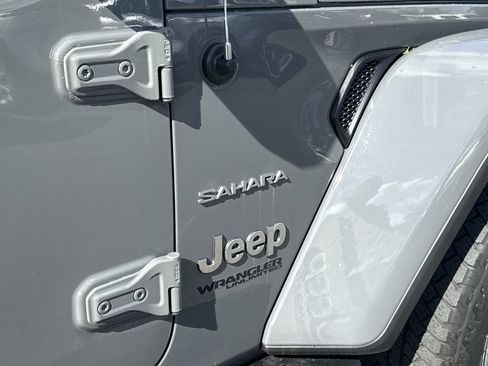 Used 2021 Jeep Wrangler Unlimited Sahara w/ Uconnect 4C Nav & Sound Group image 30