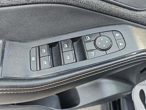 Used 2021 Nissan Rogue SV image 20