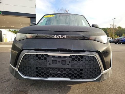 Used 2023 Kia Soul LX image 18