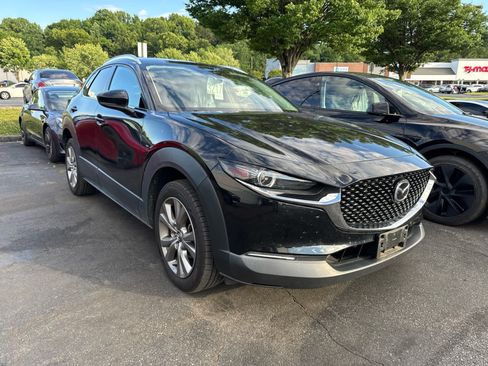 Used 2021 MAZDA CX-30 FWD 2.5 S w/ Premium Package image 2