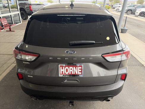 Used 2022 Ford Escape SE w/ SE Sport Appearance Package FWD image 5