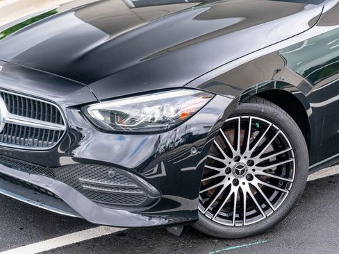 Used 2024 Mercedes-Benz C 300 4MATIC Sedan image 3