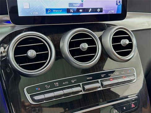 Certified 2022 Mercedes-Benz GLC 43 AMG 4MATIC image 16