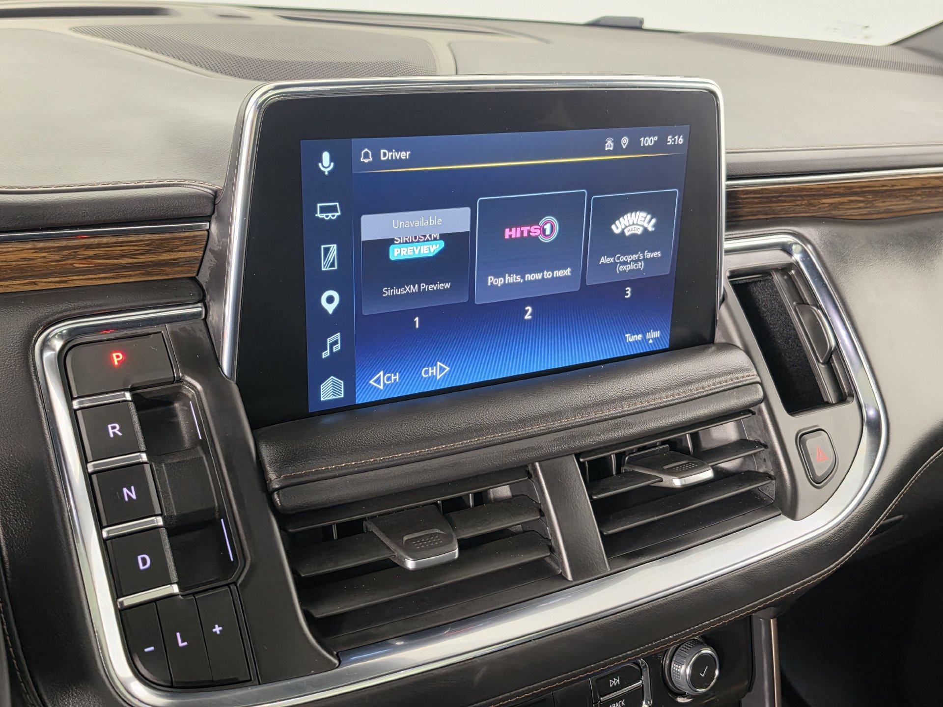 Used 2023 Chevrolet Tahoe High Country AWD/4WD image 13