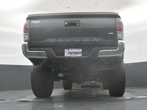 Used 2020 Toyota Tacoma TRD Off-Road AWD/4WD image 48