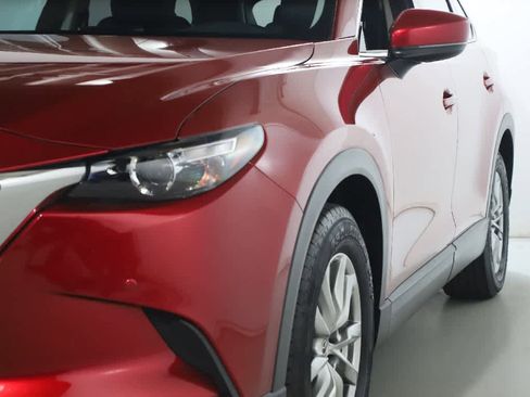 Used 2019 MAZDA CX-9 Touring w/ Touring Premium Package image 4