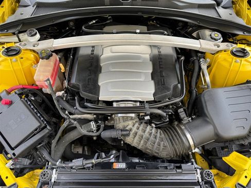 Used 2018 Chevrolet Camaro SS image 9