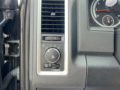 Used 2010 Dodge Ram 1500 Truck Sport image 12