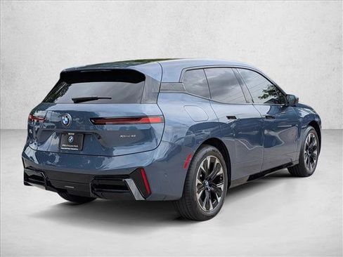 New 2026 BMW iX xDrive45 image 4