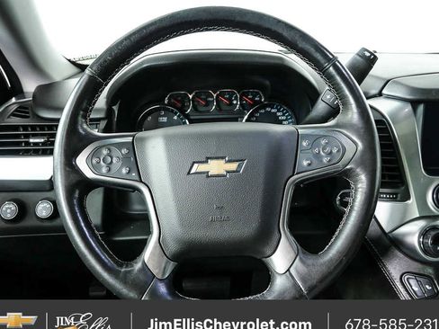 Used 2018 Chevrolet Suburban LT image 10