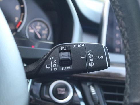 Used 2017 BMW X5 xDrive40e AWD/4WD image 29