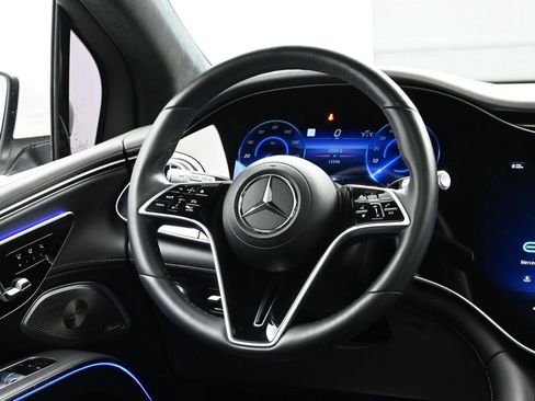 Used 2023 Mercedes-Benz EQS 580 4MATIC SUV image 25