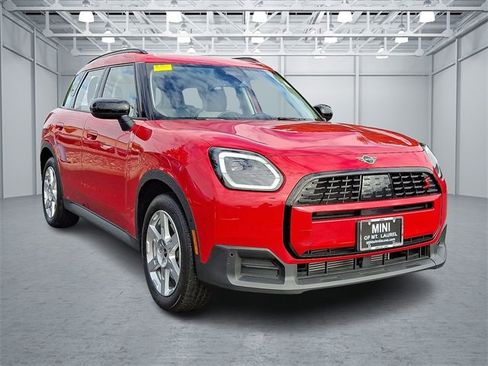 Used 2025 MINI Cooper Countryman S image 3