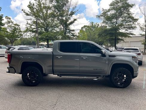 Used 2026 GMC Sierra 1500 Denali Ultimate w/ LPO, Black Badging Package AWD/4WD image 10