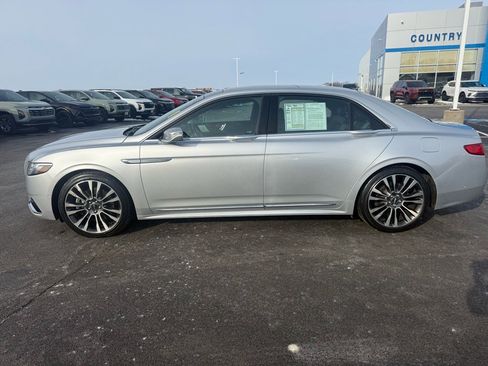 Used 2017 Lincoln Continental Reserve w/ Luxury Package image 2