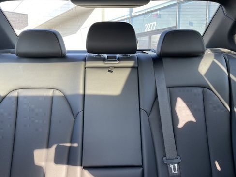 Used 2024 BMW 330i xDrive Sedan w/ Convenience Package image 21