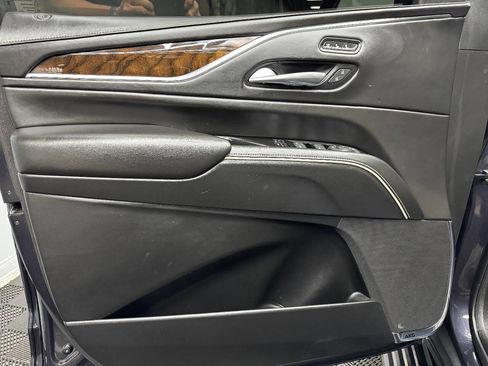 Used 2022 Cadillac Escalade Sport Platinum w/ Heavy-Duty Trailer Package image 37