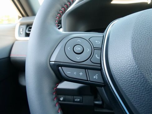 Used 2024 Toyota RAV4 SE image 22