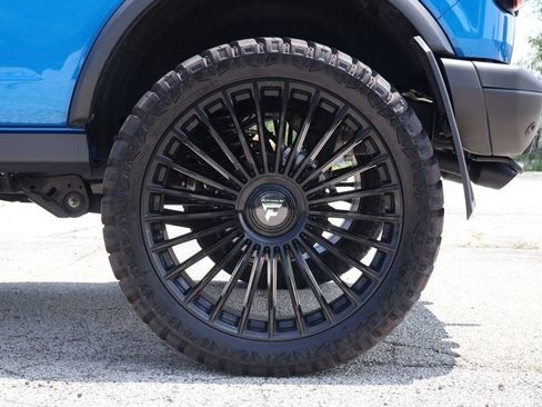 Used 2025 Ford Bronco Badlands AWD/4WD image 12