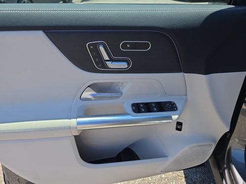 New 2026 Mercedes-Benz GLA 250 4MATIC image 11