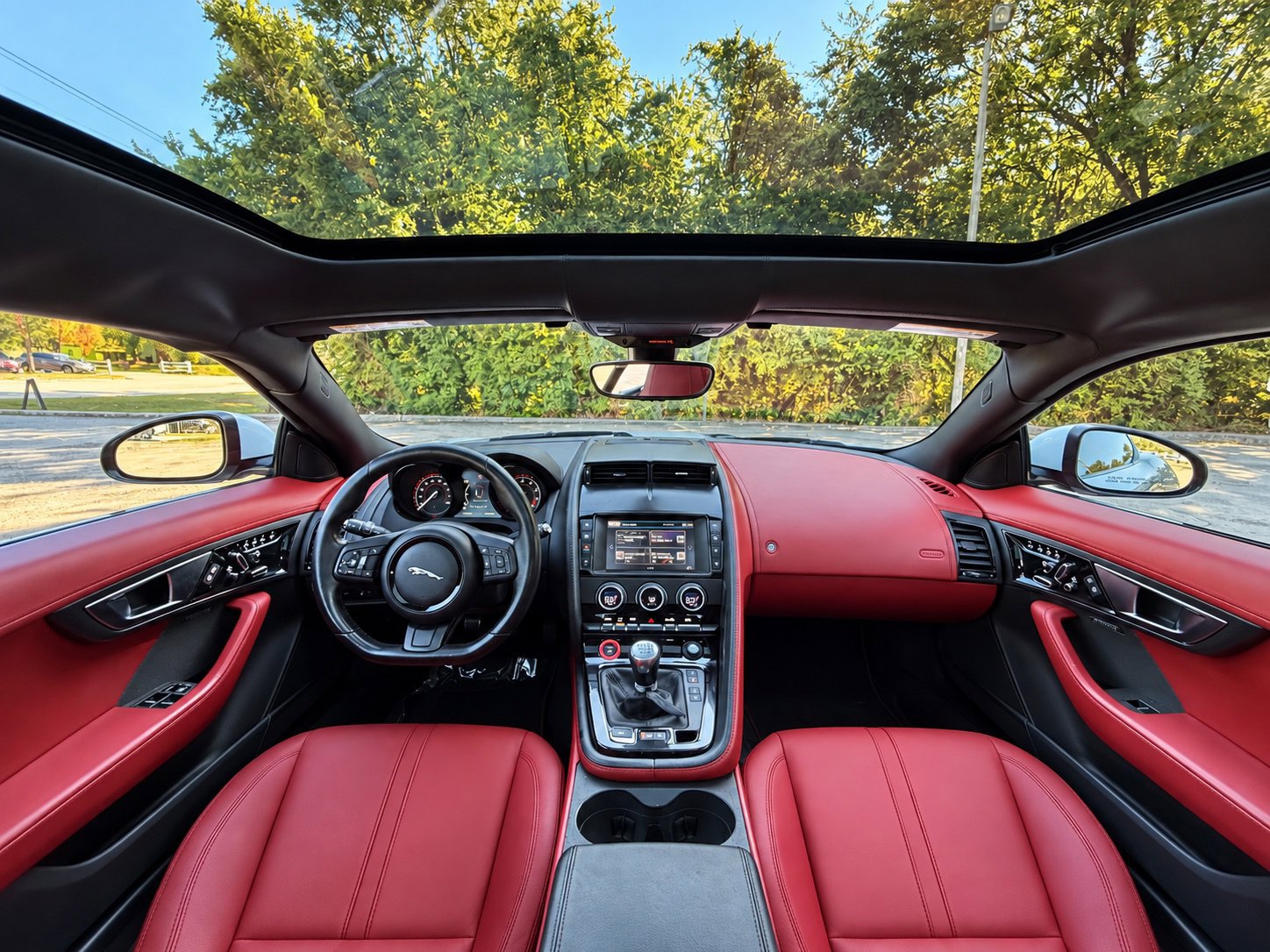 Used 2016 Jaguar F-TYPE S RWD image 2