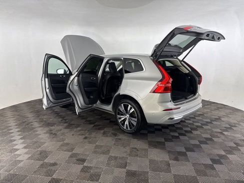 Used 2023 Volvo XC60 B5 Plus image 20