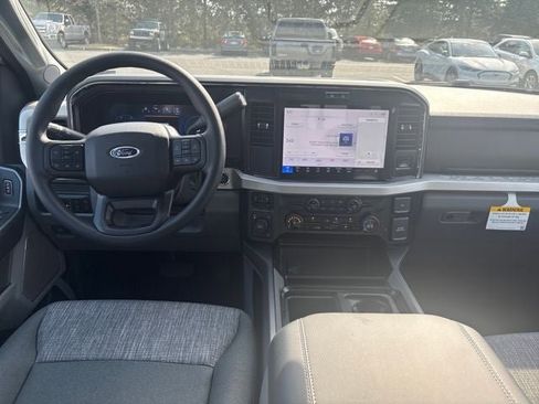 New 2026 Ford F450 XLT w/ XLT Premium Package AWD/4WD image 13