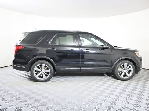 Used 2018 Ford Explorer Limited w/ Equipment Group 301A AWD/4WD image 7
