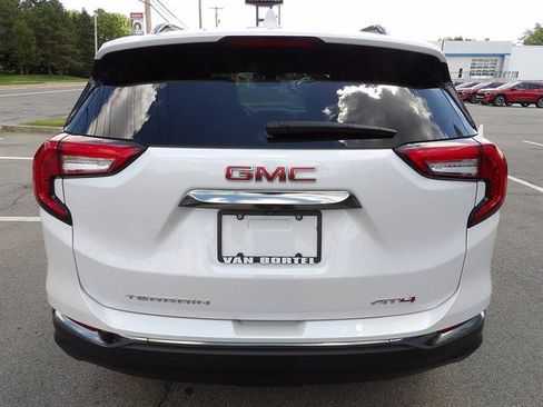 Certified 2022 GMC Terrain AT4 AWD/4WD image 4