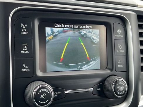 Used 2018 RAM 1500 Classic SLT image 14