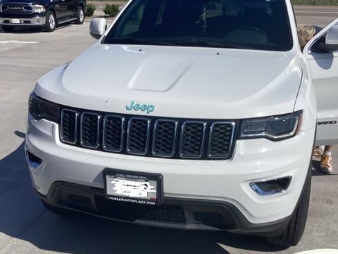 Used 2021 Jeep Grand Cherokee Laredo AWD/4WD image 1