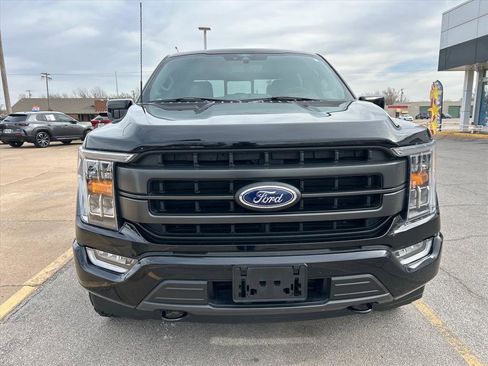 Used 2022 Ford F150 Lariat image 2