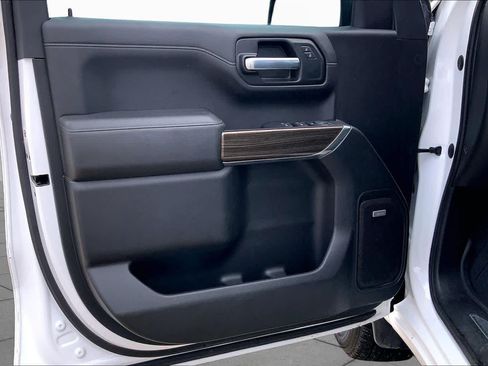 Used 2021 Chevrolet Silverado 1500 LT Trail Boss w/ Convenience Package II AWD/4WD image 22