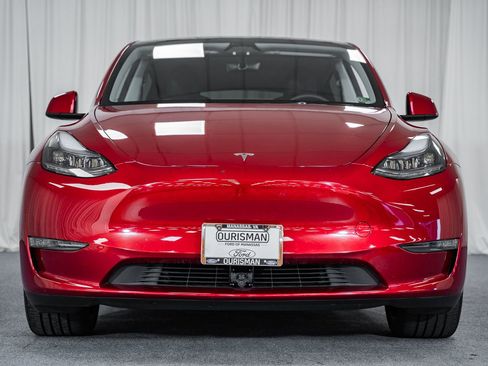 Used 2024 Tesla Model Y Long Range image 2