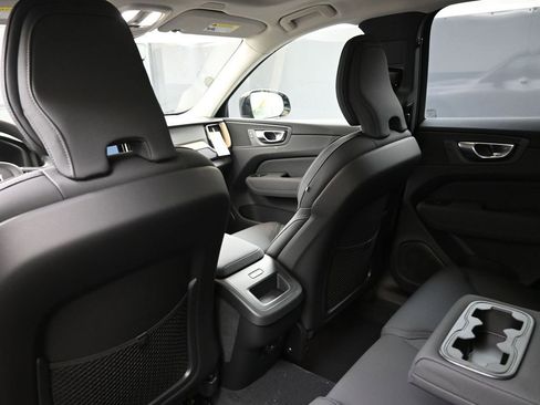 New 2026 Volvo XC60 B5 Plus w/ Protection Package Premier image 19