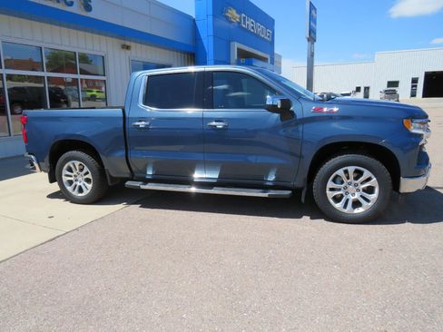 Used 2024 Chevrolet Silverado 1500 LTZ AWD/4WD image 14