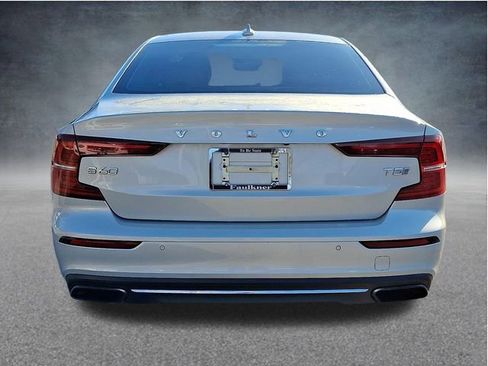 Used 2019 Volvo S60 T5 Inscription image 5