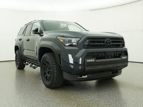 New 2026 Toyota 4Runner SR5 AWD/4WD image 7