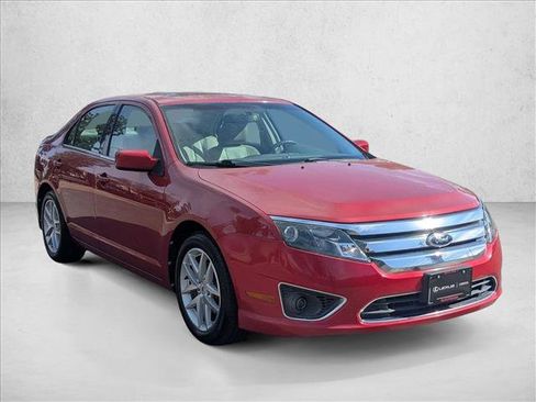 Used 2010 Ford Fusion SEL image 3