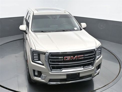 Used 2023 GMC Yukon XL SLT image 47