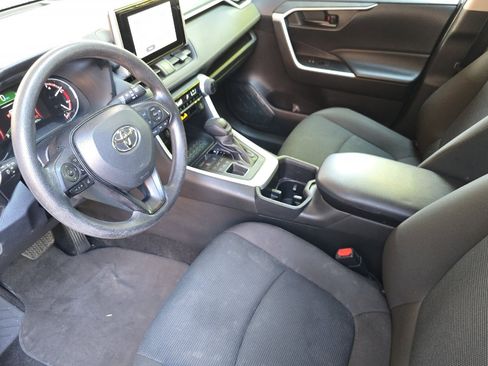 Used 2023 Toyota RAV4 LE image 11