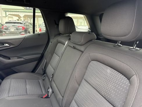 Used 2026 Chevrolet Equinox LT AWD/4WD image 37