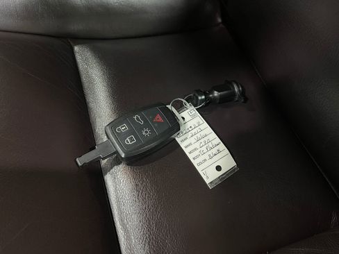 Used 2013 Volvo C70 T5 image 34